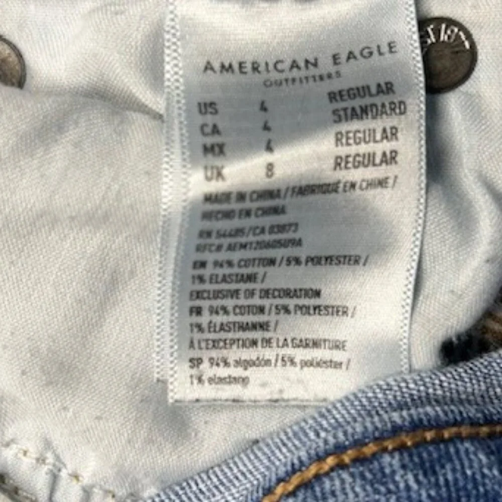 American Eagle Favorite Boyfriend Jeans Medium Wash Size 4 Regular - Picture 5 of 6